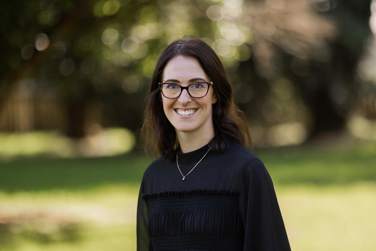 Portrait of Jenni Harris, Legal Executive at North Harbour Law